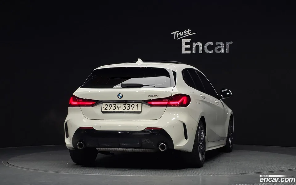 BMW 1 Series 120i M 2022 — миниатюра 4