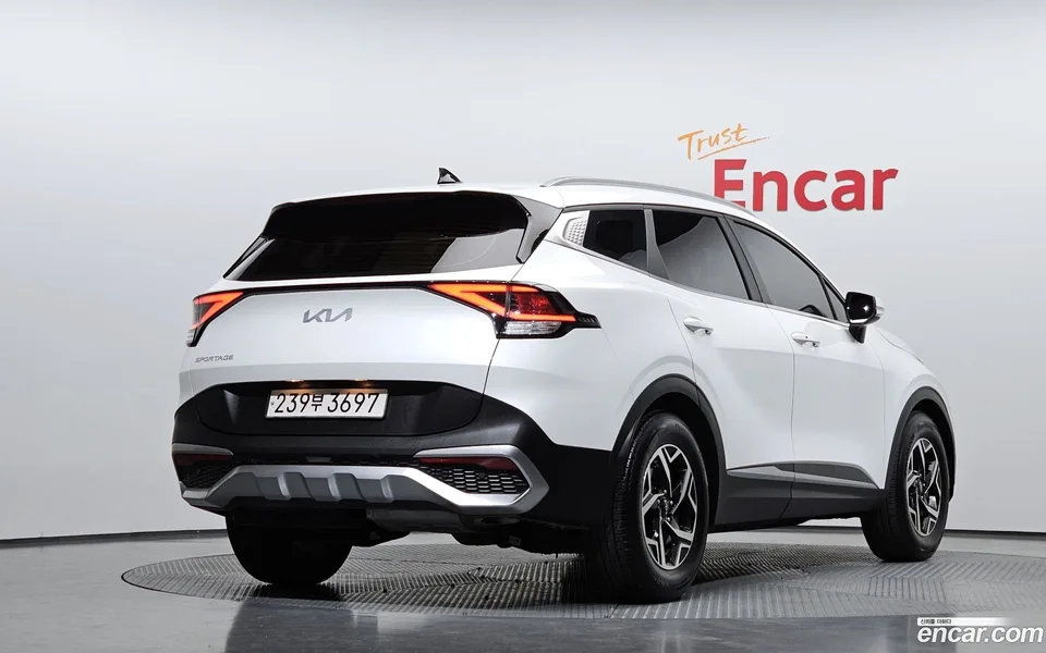 Kia Sportage 2.0 2WD 2022 — миниатюра 2