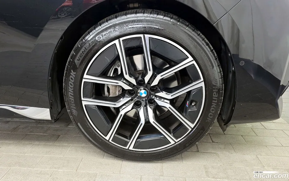 BMW 7 Series 740d xDrive M 2024 — миниатюра 2