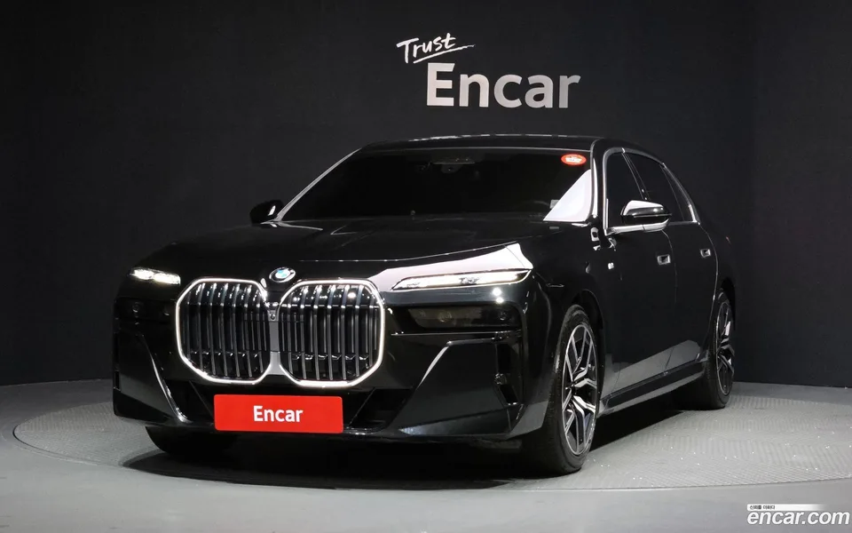 BMW 7 Series 740d xDrive M 2024 — фото 1, купить с доставкой в Москву