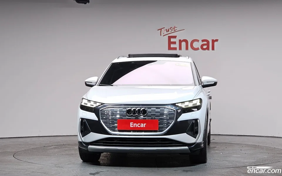 Audi Q4 e-tron 40 2023 — миниатюра 3