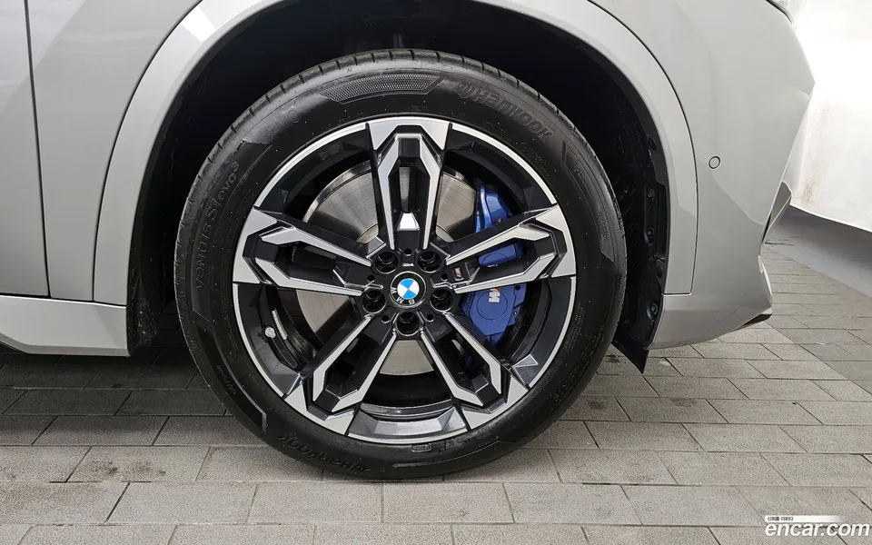 BMW X1 M35i xDrive 2025 — миниатюра 2