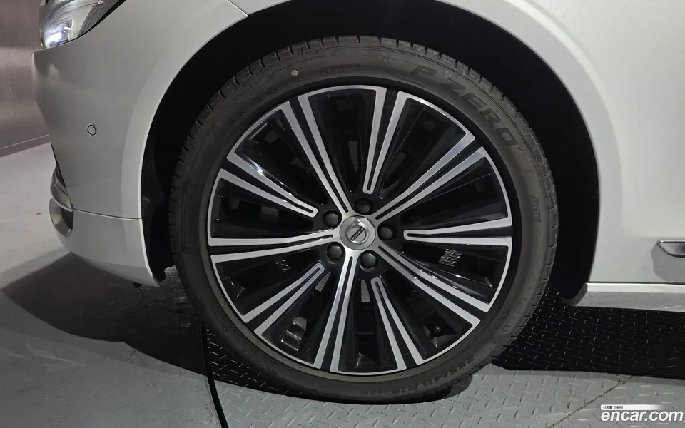Volvo S90 B5 2024 — миниатюра 2