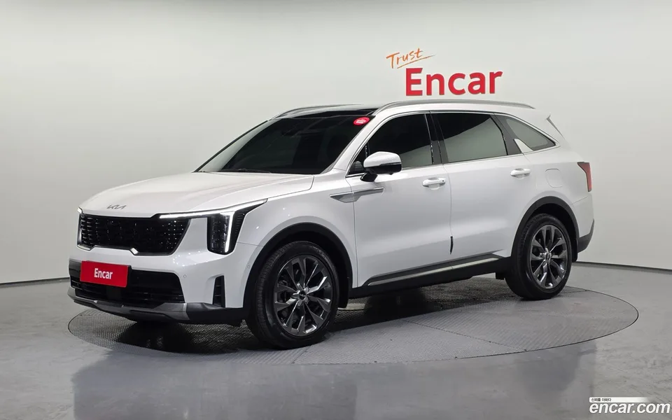 Kia Sorento 2.2 2WD 2023 — фото 1, купить с доставкой в Москву