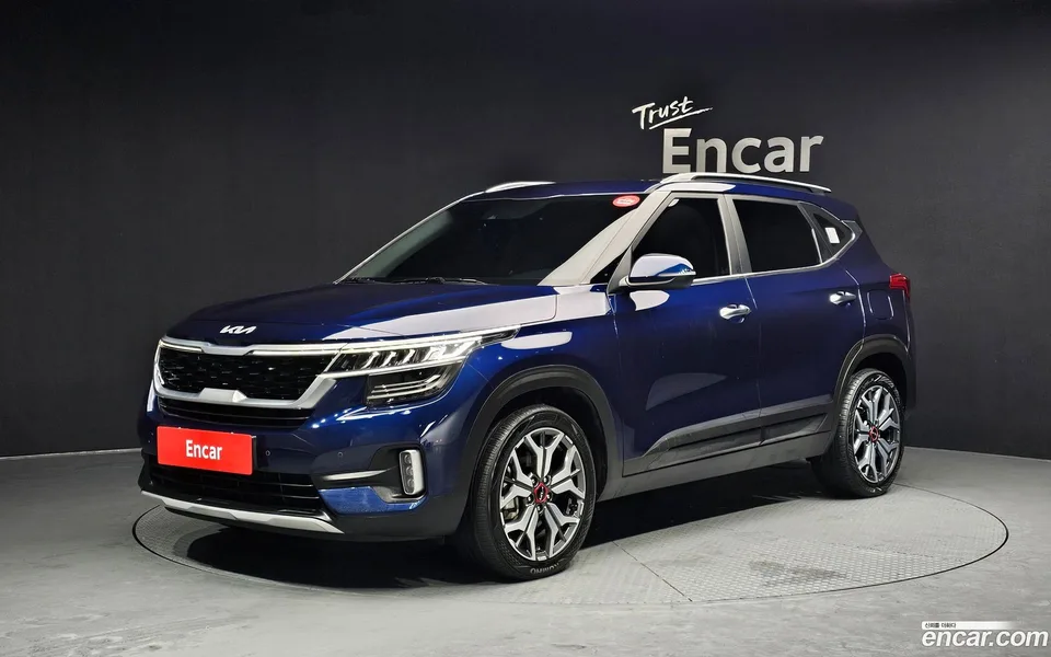 Kia Seltos 1.6 2WD 2022 — фото 1, купить с доставкой в Москву