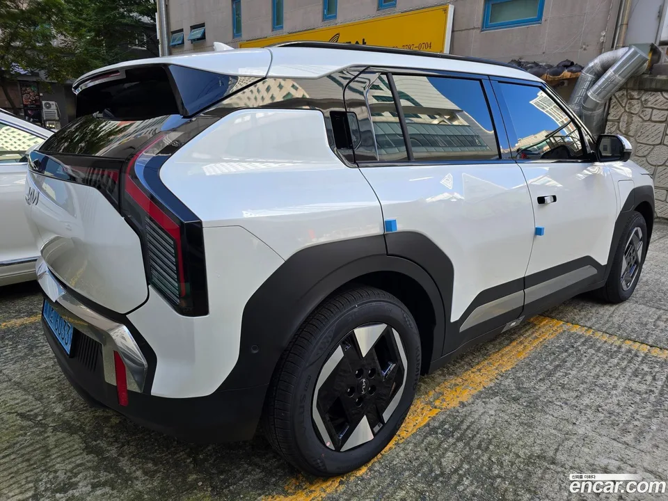 Kia EV3 2WD 2025 — миниатюра 4