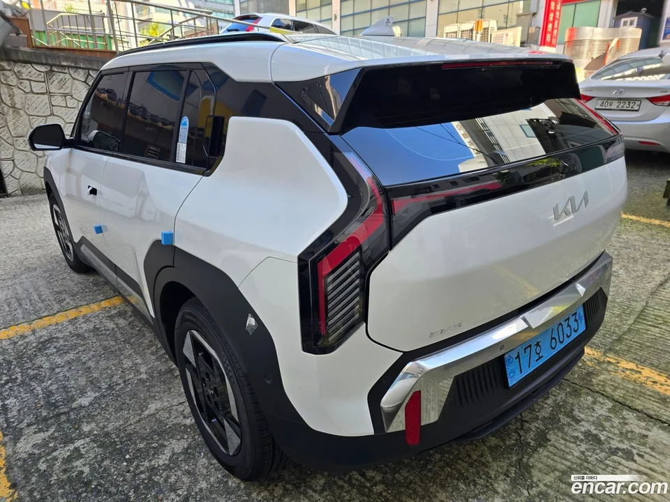 Kia EV3 2WD 2025 — миниатюра 5