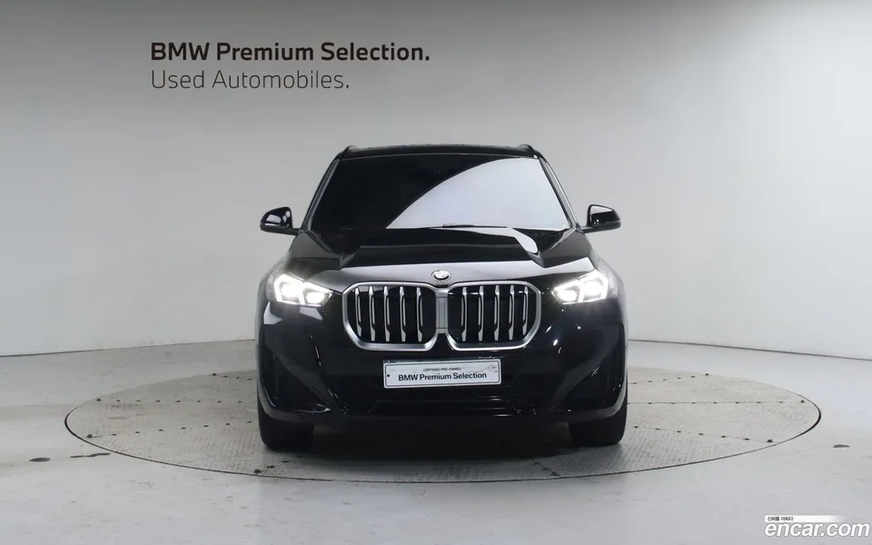BMW X1 xDrive 20i M 2025 — миниатюра 2