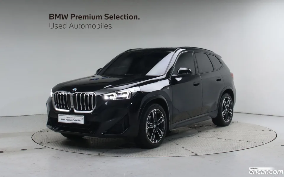 BMW X1 xDrive 20i M 2025 — фото 1, купить с доставкой в Москву