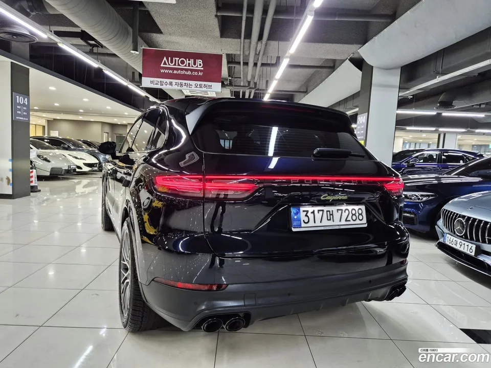 Porsche Cayenne 3.0 E- 2023 — миниатюра 3