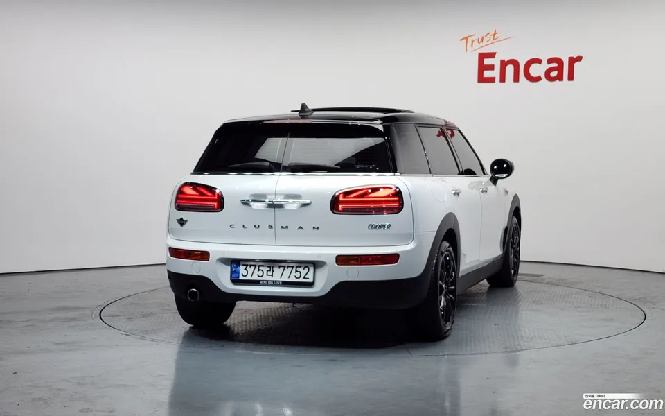 MINI Cooper Clubman 2024 — миниатюра 4