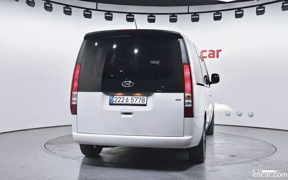 Hyundai Staria 4WD 9 2023 — миниатюра 4