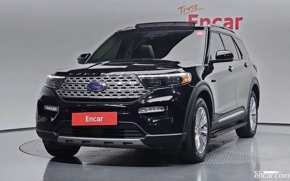 Ford Explorer 2.3 4WD 2022 — фото 1, купить с доставкой в Москву