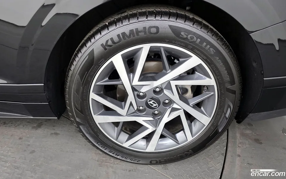 Hyundai Grandeur 2.5 2WD 2023 — миниатюра 2