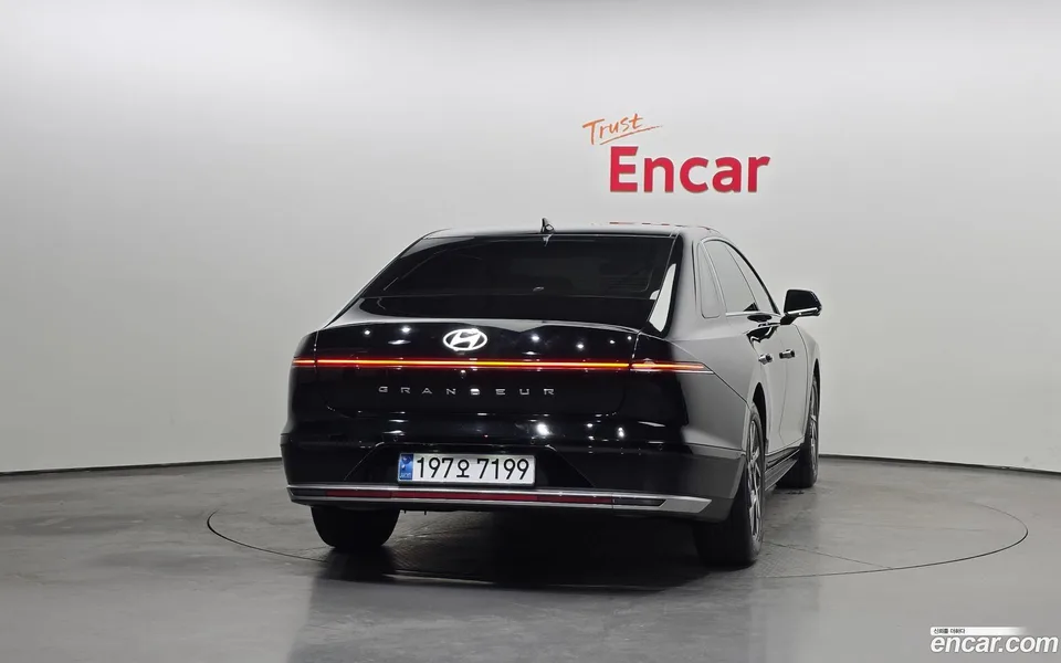 Hyundai Grandeur 2.5 2WD 2023 — миниатюра 4