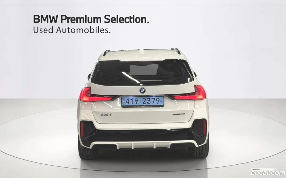 BMW iX1 xDrive 30 M 2023 — миниатюра 4