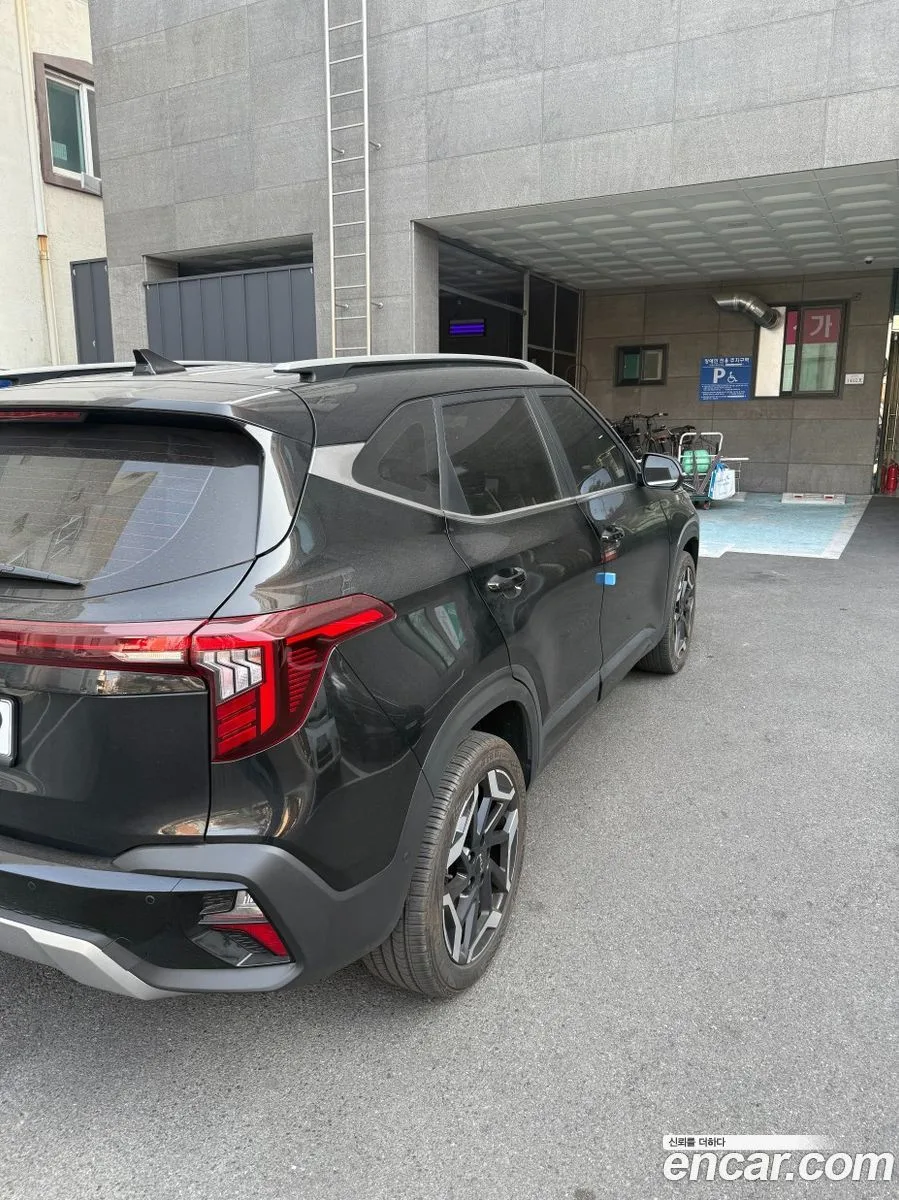 Kia Seltos 1.6 2WD 2024 — миниатюра 4