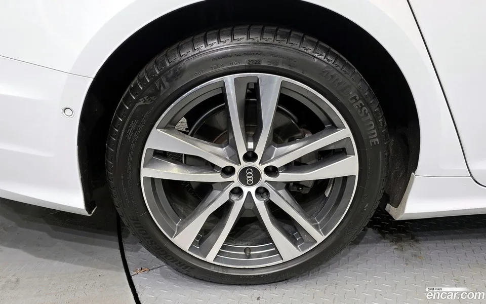 Audi A6 45 TFSI 2023 — миниатюра 2