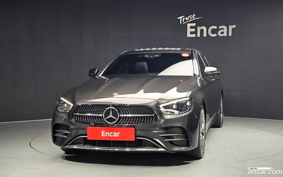 Mercedes-Benz E-Class E220d 4MATIC AMG Line 2022 — миниатюра 3