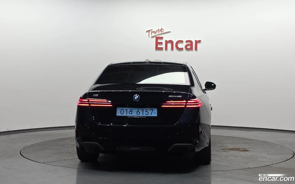 BMW i5 eDrive 40 M 2025 — миниатюра 4