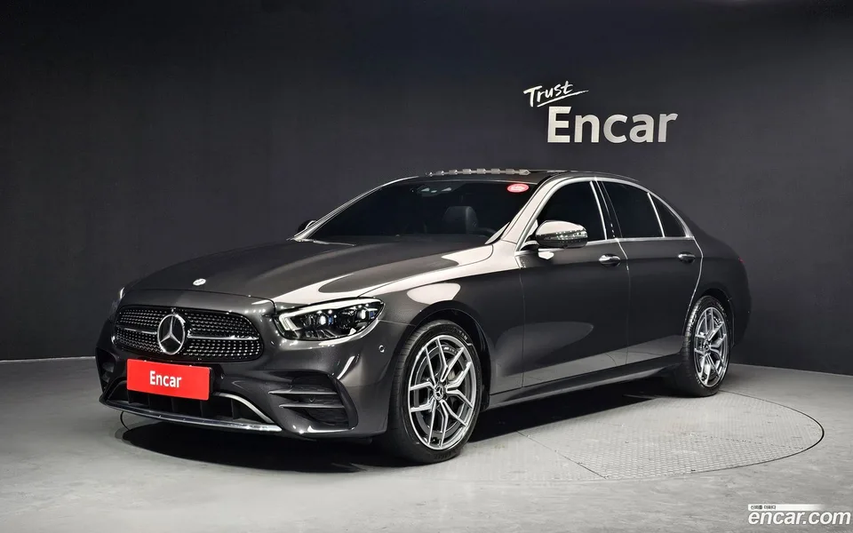Mercedes-Benz E-Class E220d 4MATIC AMG Line 2022 — фото 1, купить с доставкой в Москву