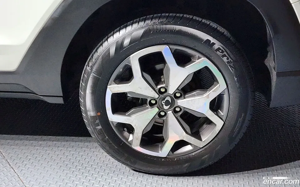 KG Mobility Torres 1.5 2WD 2023 — миниатюра 5