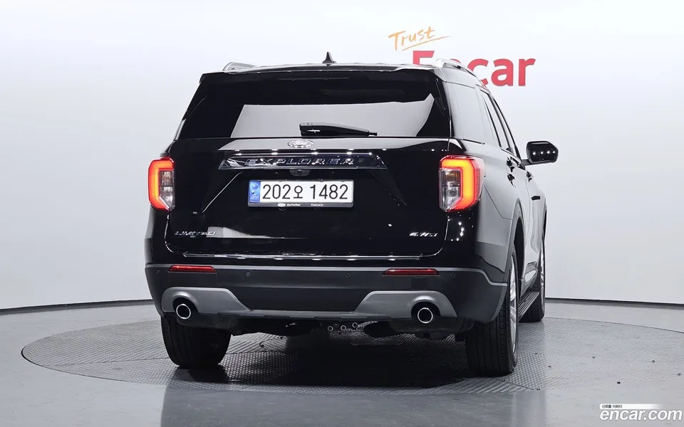 Ford Explorer 2.3 4WD 2022 — миниатюра 4