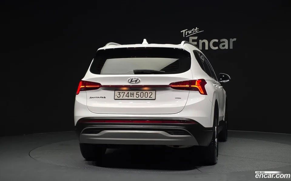 Hyundai SantaFe 2.2 4WD 2023 — миниатюра 4