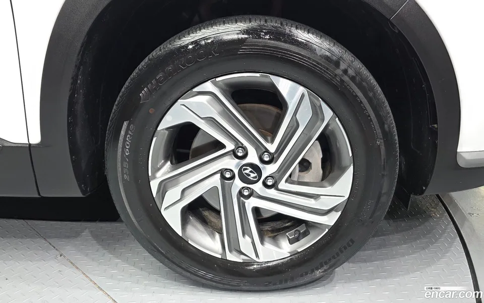 Hyundai SantaFe 2.2 4WD 2023 — миниатюра 5