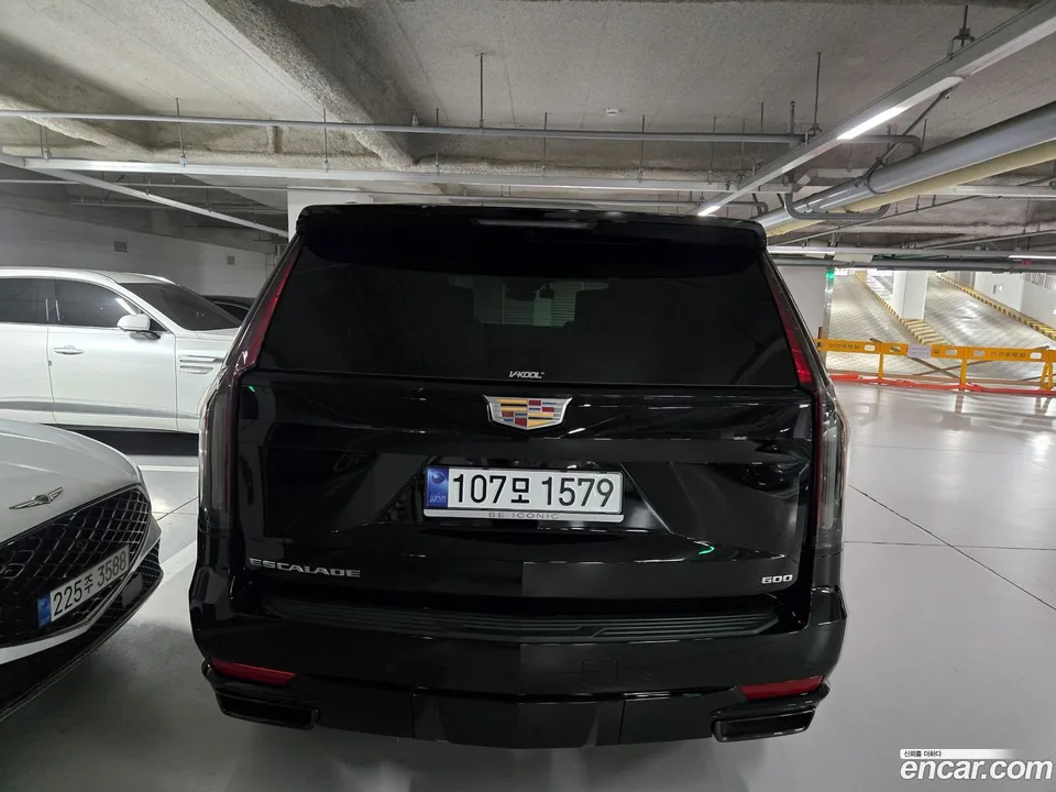 Cadillac Escalade 6.2 2024 — миниатюра 4