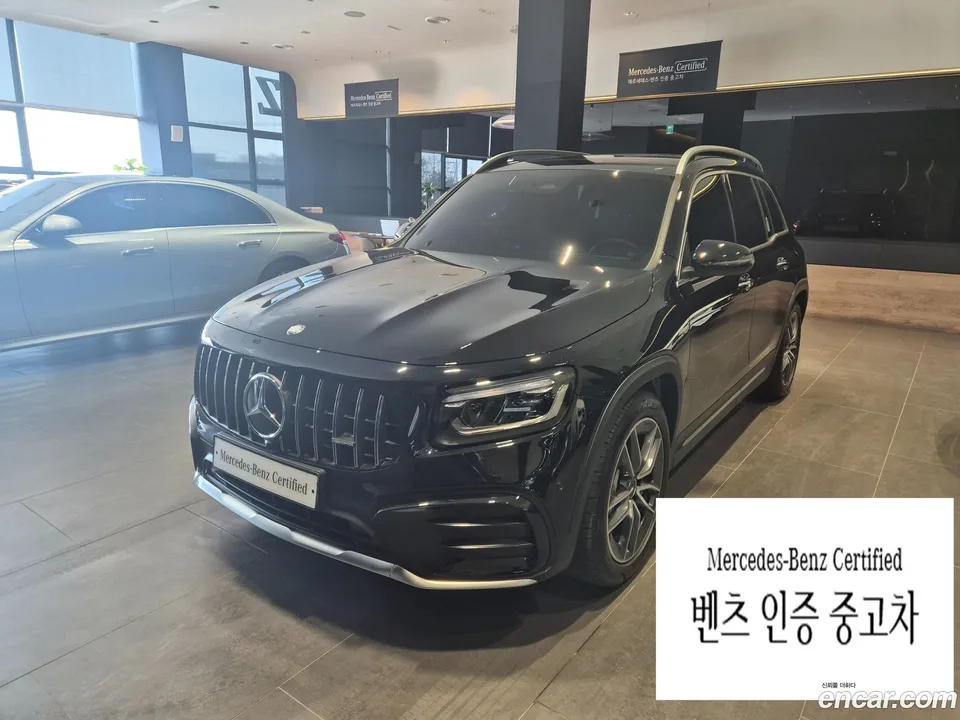 Mercedes-Benz GLB-Class 2025