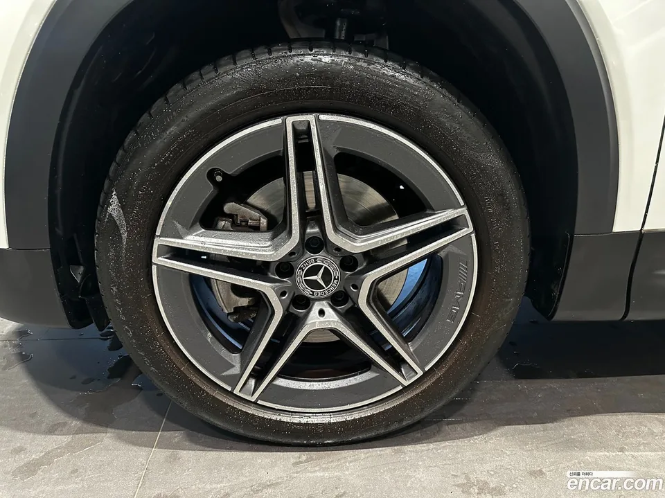 Mercedes-Benz GLB-Class GLB250 4MATIC 2022 — миниатюра 2