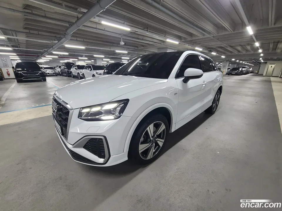 Audi Q2 35 TDI 2023 — thumbnail 3