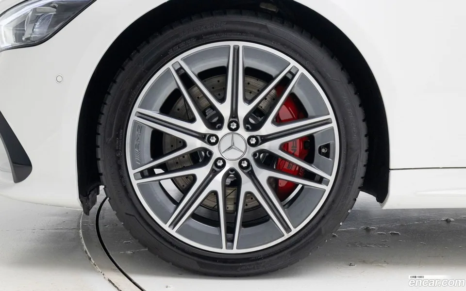 Mercedes-Benz AMG GT 4 43 4MATIC+ 2023 — миниатюра 2