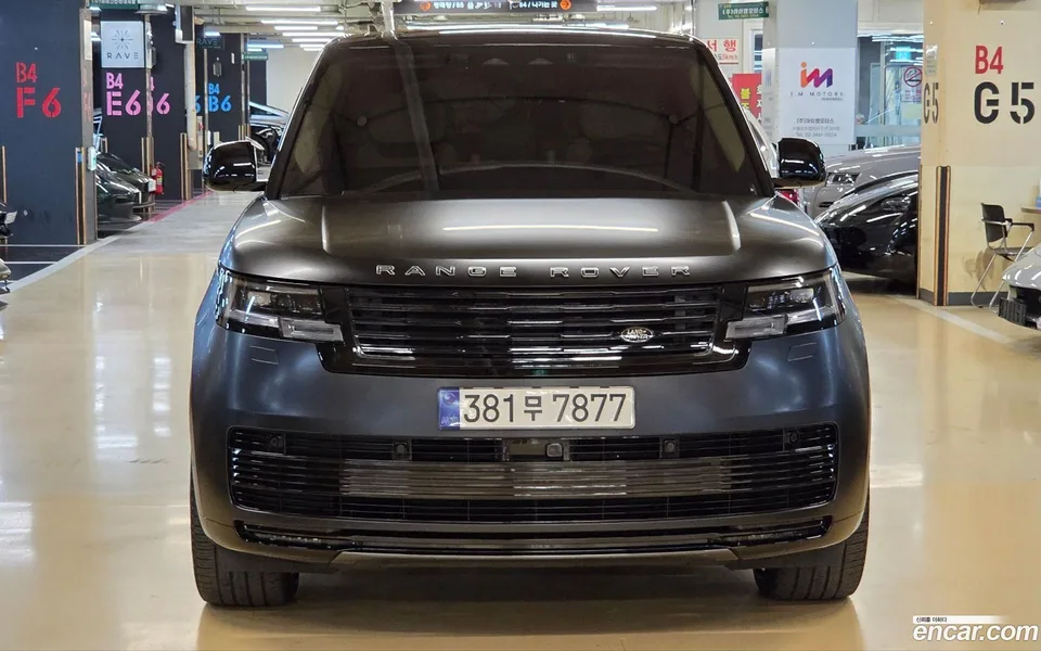 Land Rover Range Rover P530 SV LWB 2023 — thumbnail 3