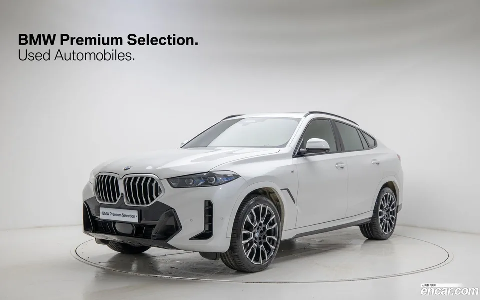 BMW X6 xDrive40i M 2024 — фото 1, купить с доставкой в Москву