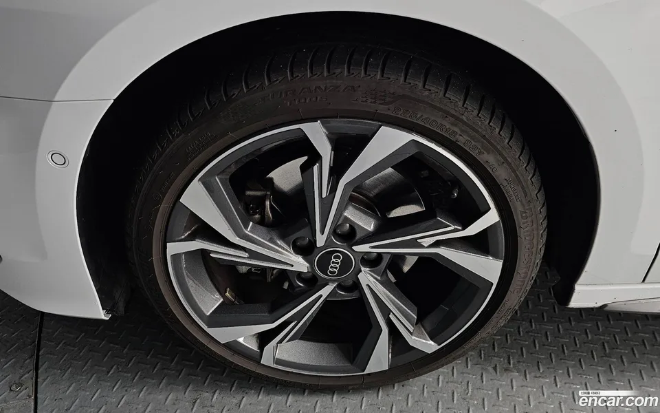 Audi A3 (8Y) 40 TFSI 2023 — миниатюра 2