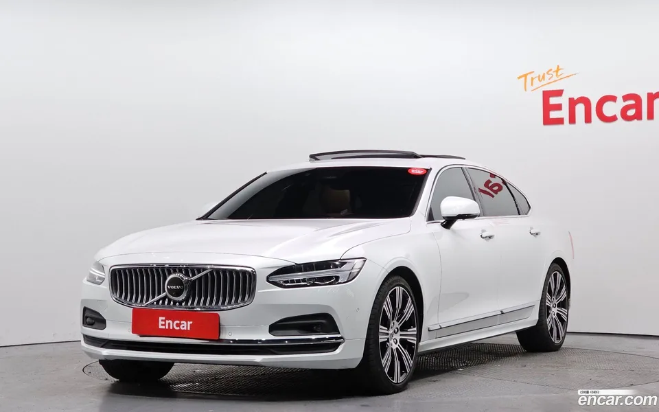 Volvo S90 B6 AWD 2022 — фото 1, купить с доставкой в Москву