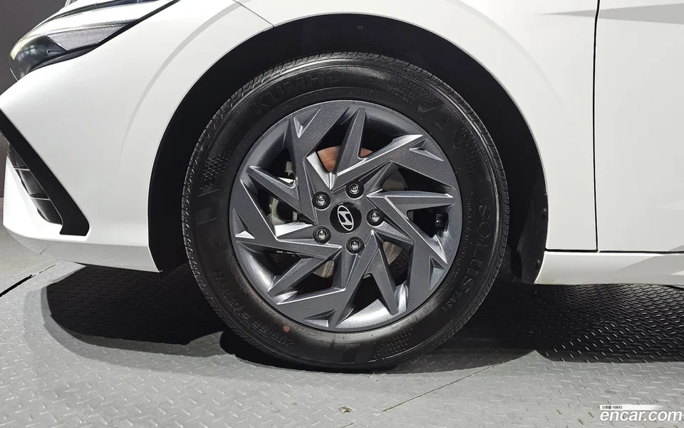 Hyundai Avante CN7 1.6 2024 — миниатюра 5