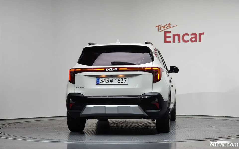 Kia Seltos 1.6 2WD 2023 — миниатюра 4