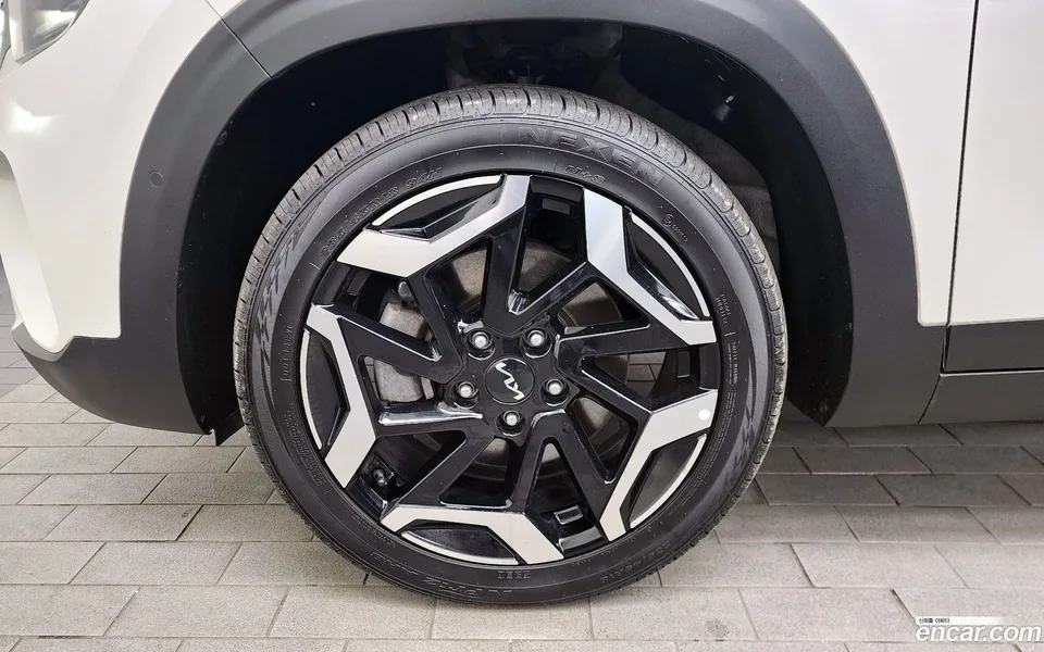 Kia Seltos 1.6 2WD 2023 — миниатюра 5