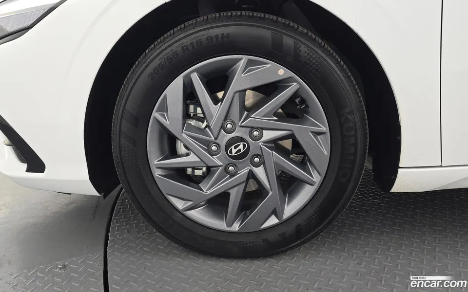 Hyundai Avante CN7 Hybrid 2025 — thumbnail 5