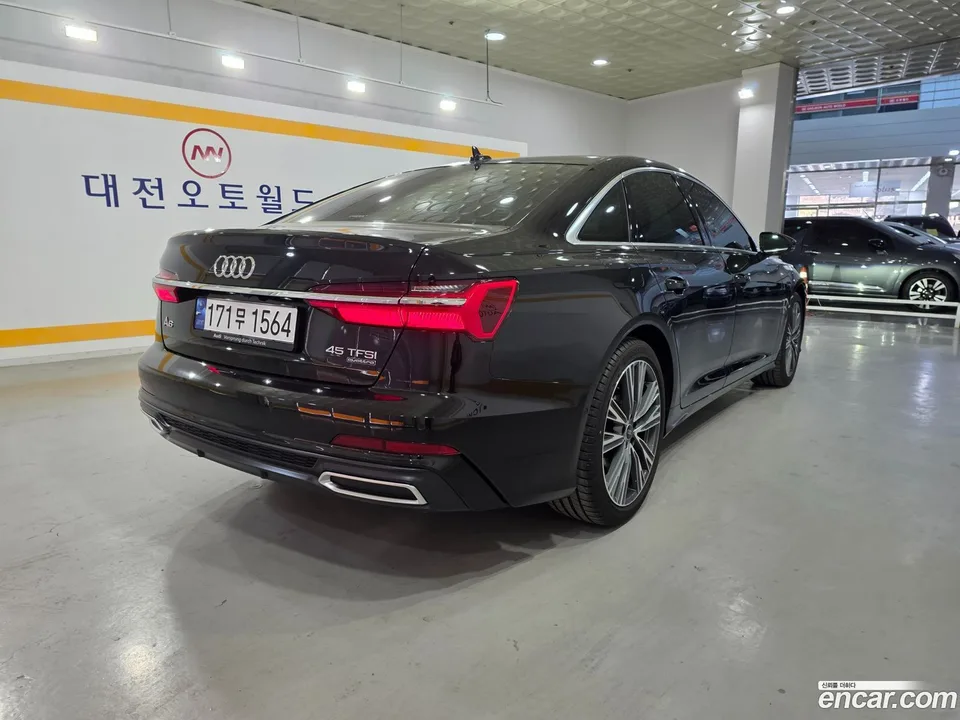 Audi A6 45 TFSI 2023 — миниатюра 5