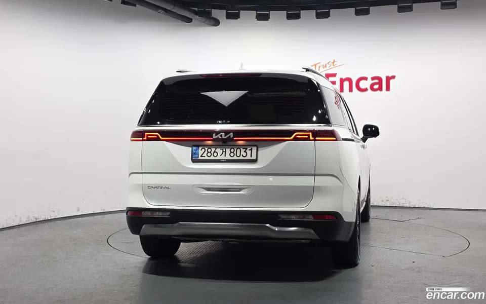 Kia Carnival 9 2022 — миниатюра 4