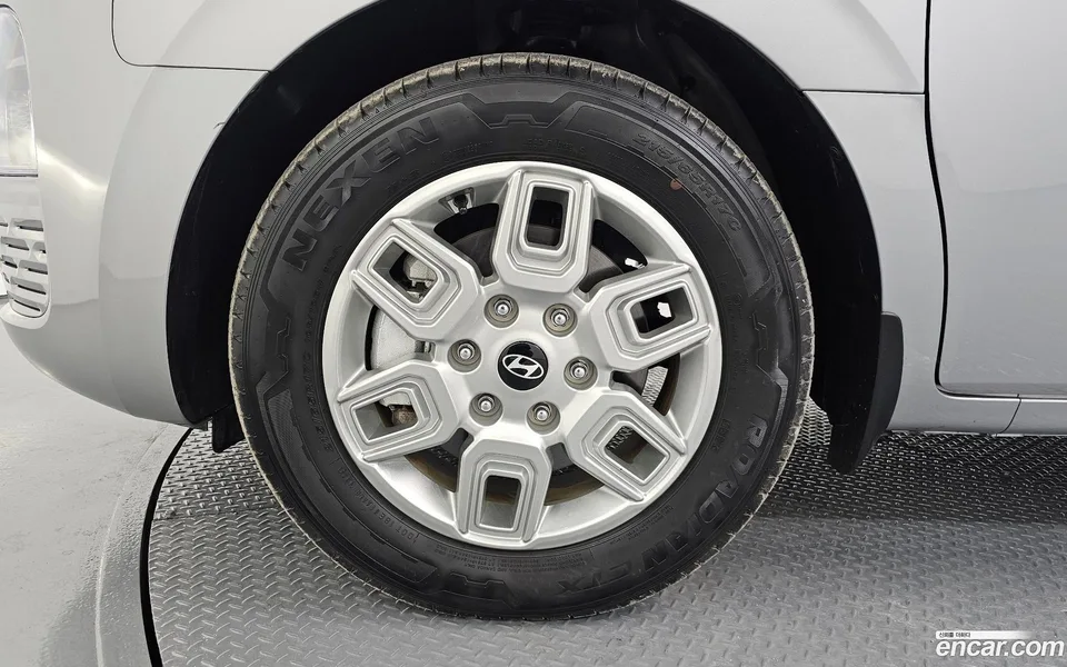 Hyundai Staria HEV 1.6 2024 — миниатюра 2