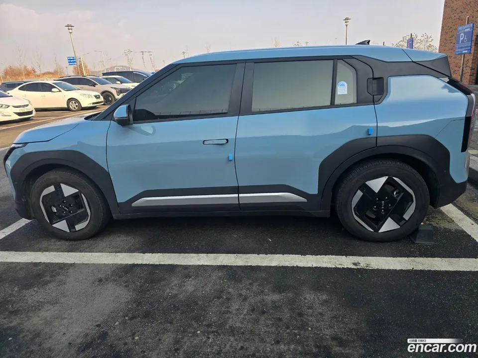 Kia EV3 2WD 2025 — миниатюра 3