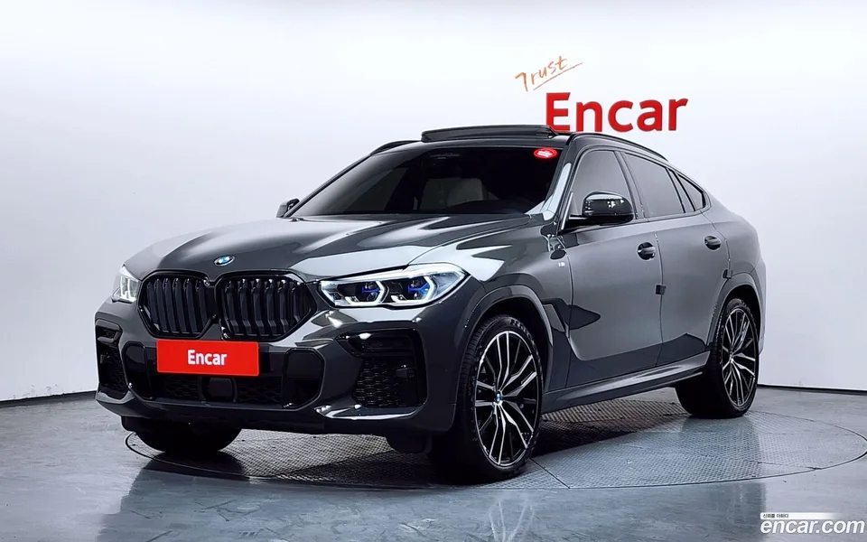 BMW X6 xDrive40d M 2022 — photo 1, buy with delivery to Moscow