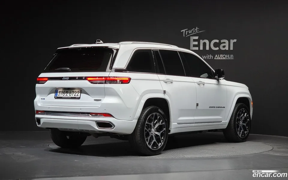 Jeep Grand Cherokee 4xe 2023 — миниатюра 2