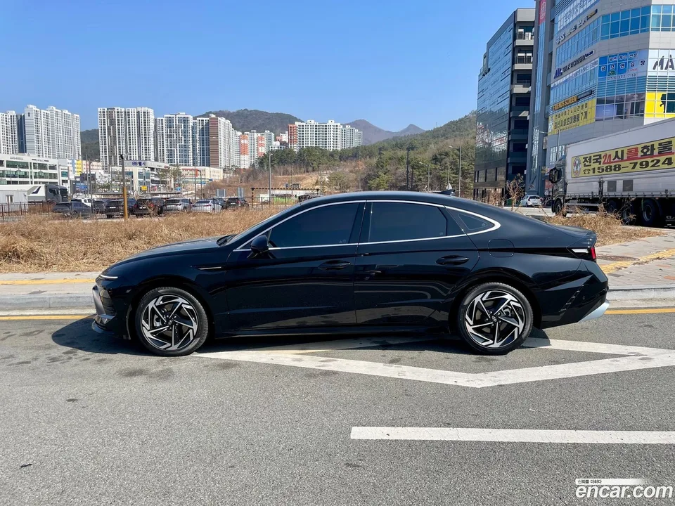 Hyundai Sonata The Edge Hybrid 2024 — миниатюра 3