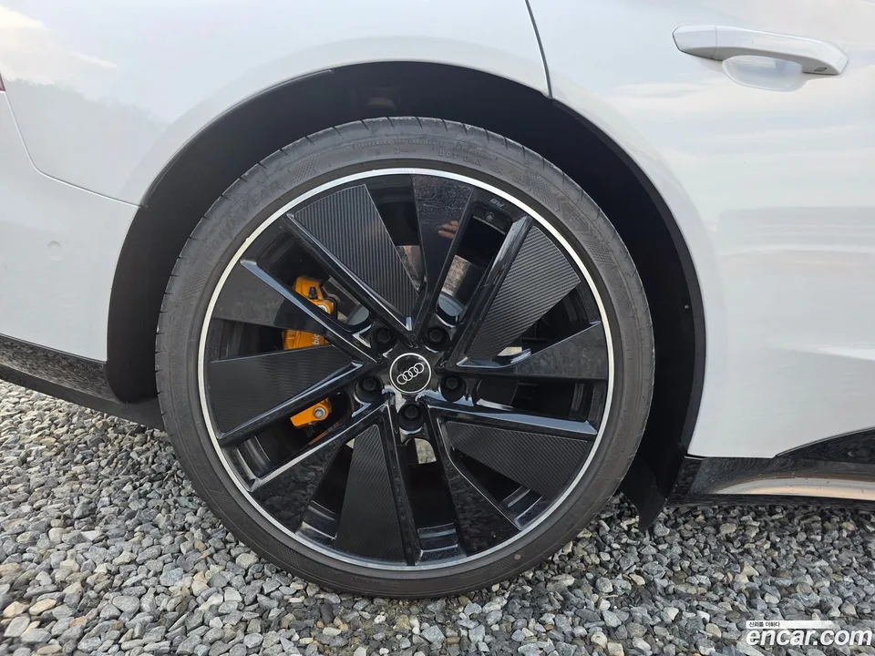 Audi e-tron GT GT 2022 — миниатюра 2